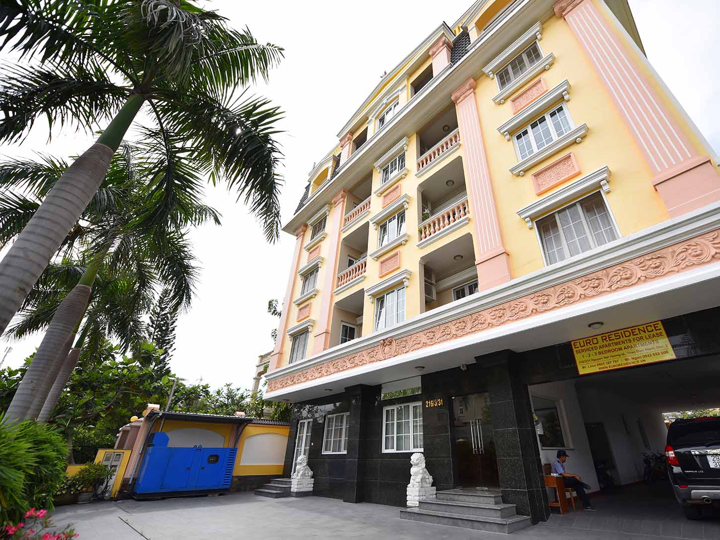 Euro Residence Apartment District 2 Thao Dien low angle building